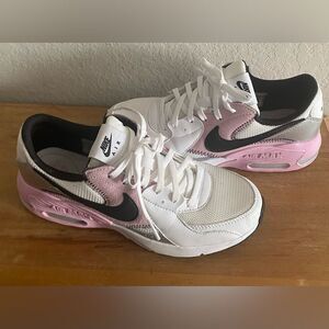 Women Nike Air Max Sneakers Shoes White Light Pink size 8 workout active